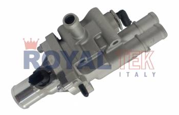 TERMOSTATO COMPLETO ROYALTEK CHEVROLET CRUZE / SONIC / TRACKER -- TODOS MOTOR 1.8 / CUERPO COMPLETO EN ALUMINIO - TEMPERATURA 98 --- OEM 96984104 55597008 1338256
